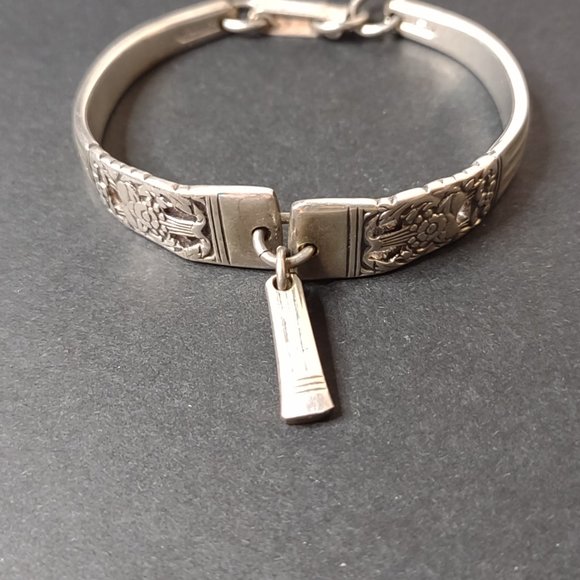 5 1/2 Inch Small Flatware Bracelet - Picture 2 of 10